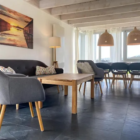 Holiday home Gruppenunterkunft Wiesengefluester S2 Mit Wiesenblick, Sauna Und Kamin