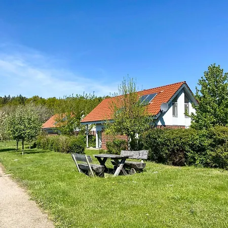 Gruppenunterkunft Wiesengefluester S2 Mit Wiesenblick, Sauna Und Kamin بيت للعطل