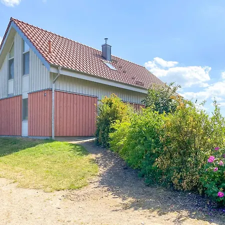 Gruppenunterkunft Wiesengefluester S2 Mit Wiesenblick, Sauna Und Kamin * Röbel