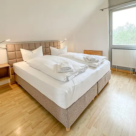 Gruppenunterkunft Wiesengefluester S2 Mit Wiesenblick, Sauna Und Kamin Casa vacanze Röbel