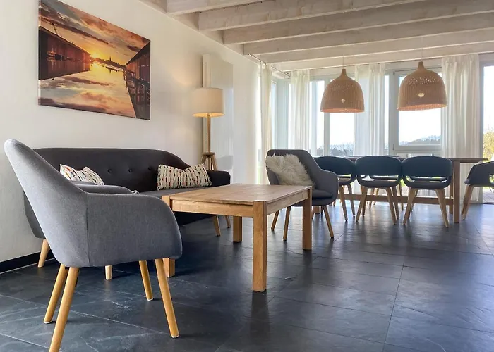 Holiday home Gruppenunterkunft Wiesengefluester S2 Mit Wiesenblick, Sauna Und Kamin