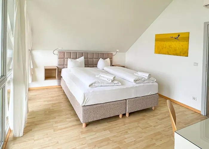Holiday home Gruppenunterkunft Wiesengefluester S2 Mit Wiesenblick, Sauna Und Kamin *